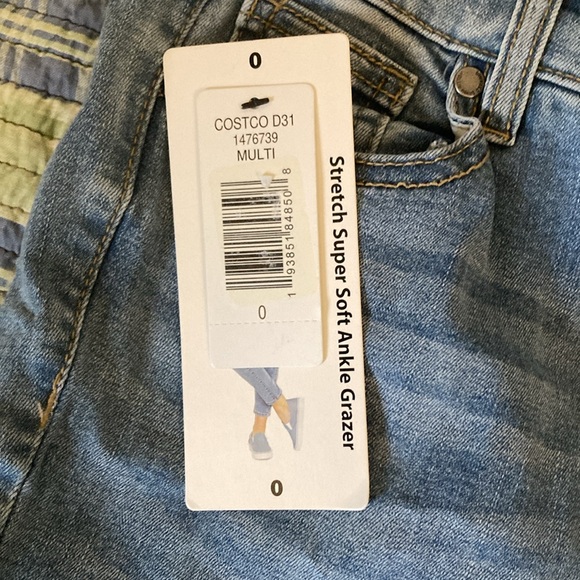 Brand new skinny jeans - Picture 2 of 3